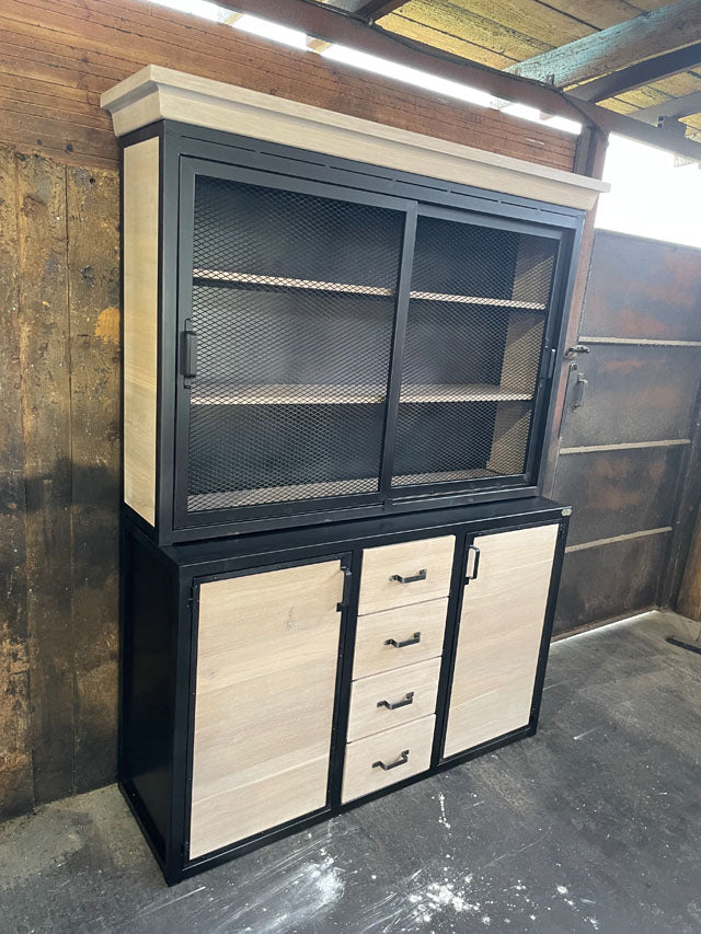 Buffet industriel 2 corps chêne blanchi PRIX de base : 2600€ réf 3719