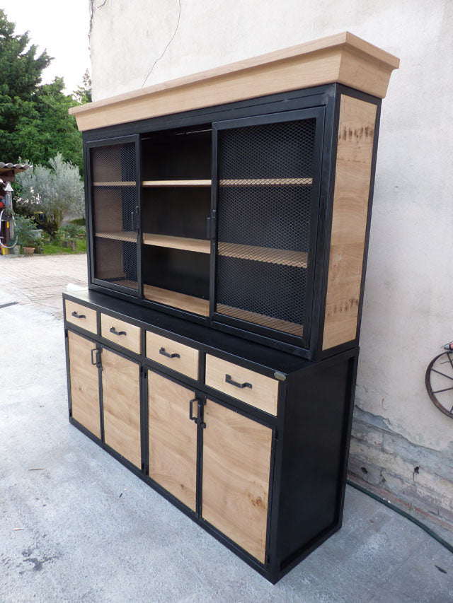 Buffet vaisselier industriel PRIX de base: 2800€ réf 3679