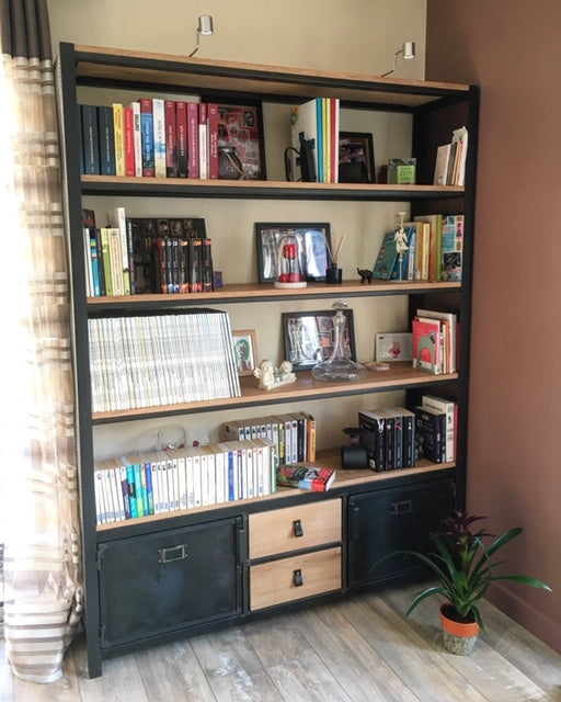 Bibliothèque industrielle métal et chêne PRIX de base: 1450€ réf 3473