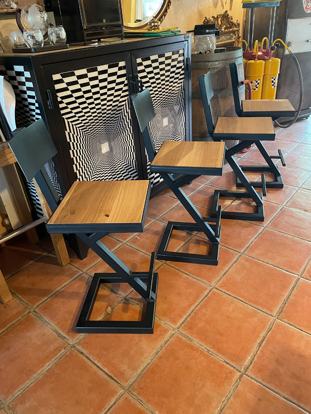 Chaise de bar PRIX: 140€ réf 3930