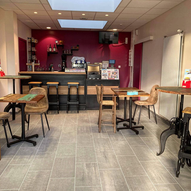 Comptoir design industriel PRIX de base: 2900€ réf 3673