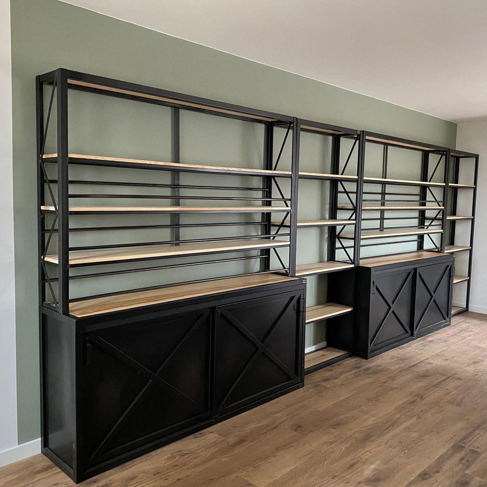 Etagère présentoir cave à vin  Prix de base : 2900€ réf 4026