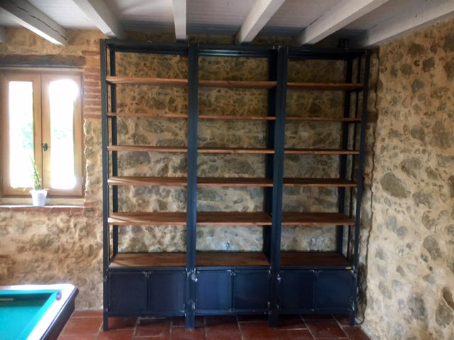 Bibliothèque industriel Prix de base: 1600€ réf 2698