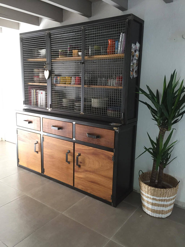 Buffet industriel 2 corps bois métal PRIX de base: 1690€ réf 3066