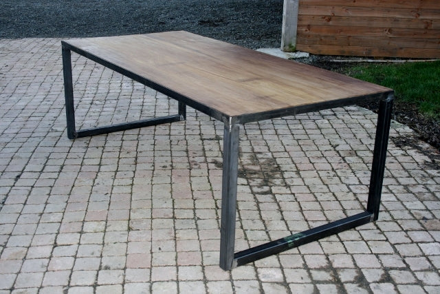 Création table style industriel Prix de base: 1150€ réf 2050