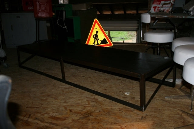 Table basse ou meuble TV industriel