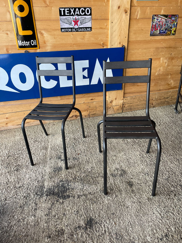Lot de 2 chaises bistro 1960
