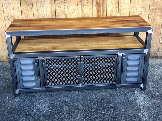 Meuble TV portes ancienne persiennes PRIX de base: 990€réf 2615