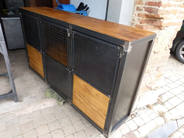 Buffet industriel PRIX de base :1190€ réf 2560