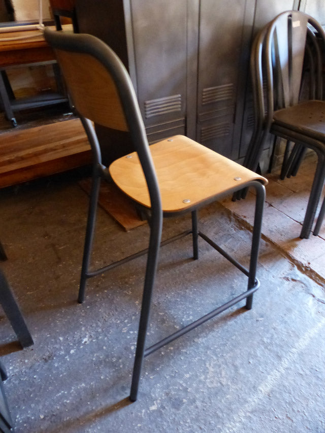 Chaise industrielle haute 1970