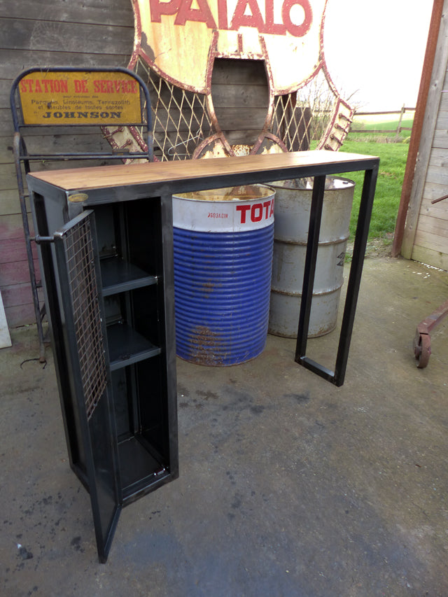 Comptoir industriel. PRIX de base : 690€ réf 2745