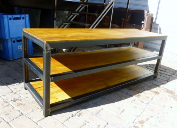 Meuble TV style industriel PRIX de base: 690€réf 1830