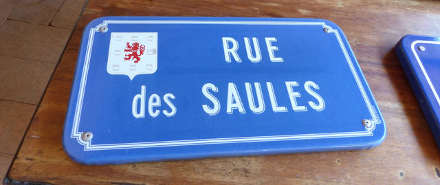 Plaques émaillées de rue