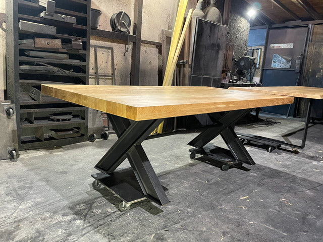 Table industrielle plateau chêne 80 PRIX  de base:1990€ réf 3975