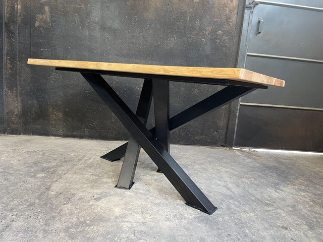 Table piètement MIKADO PRIX de base : 990€ réf 3982