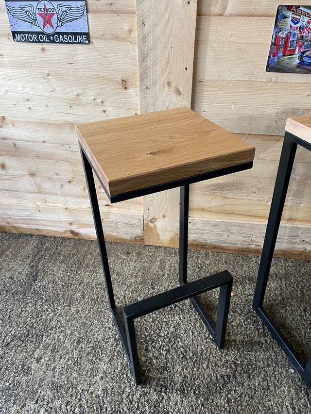 Tabouret de bar PRIX: 130€ réf 3851