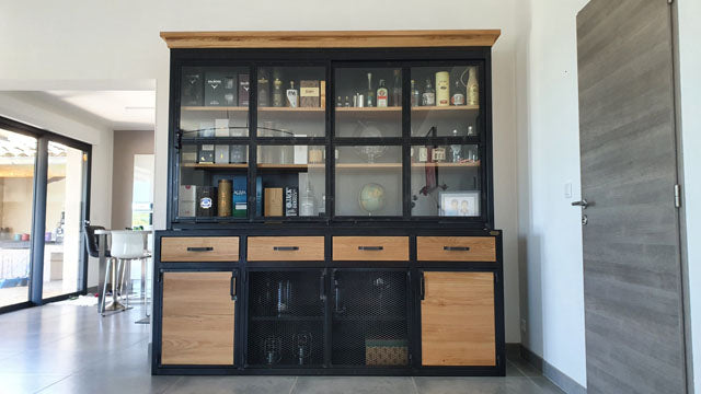 Buffet design industriel 2 corps PRIX de base: 3500€ réf 3701