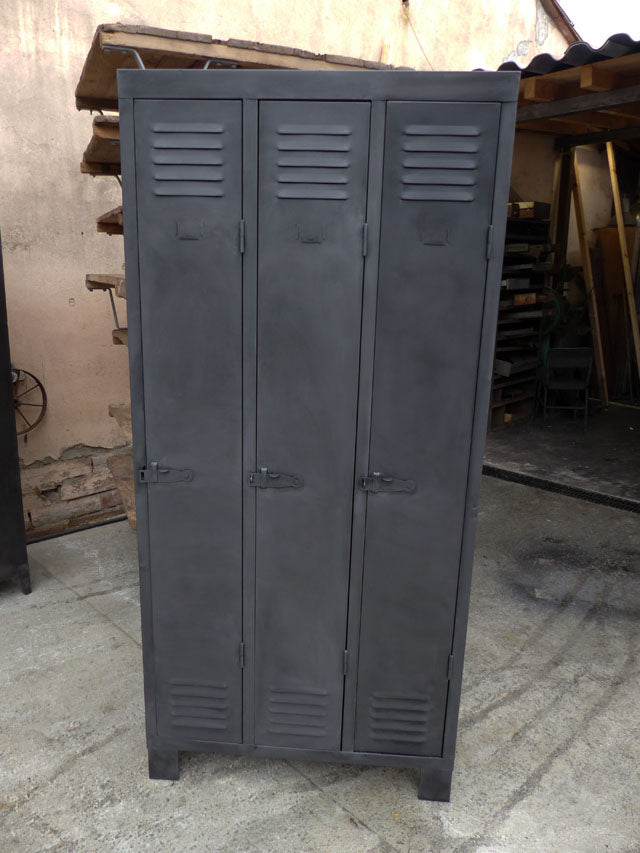 Vestiaire 3 portes 1970