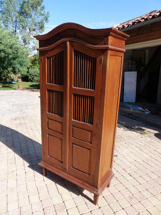 Armoire bibliothèque style colonial