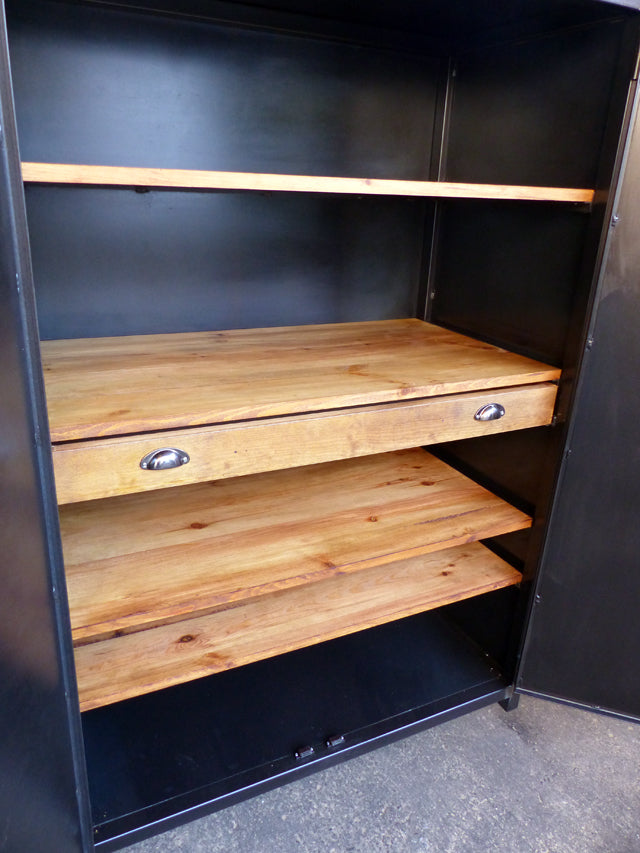 Armoire métal 2 portes 2 tiroirs Réf 3033  Prix de base  : 990,00