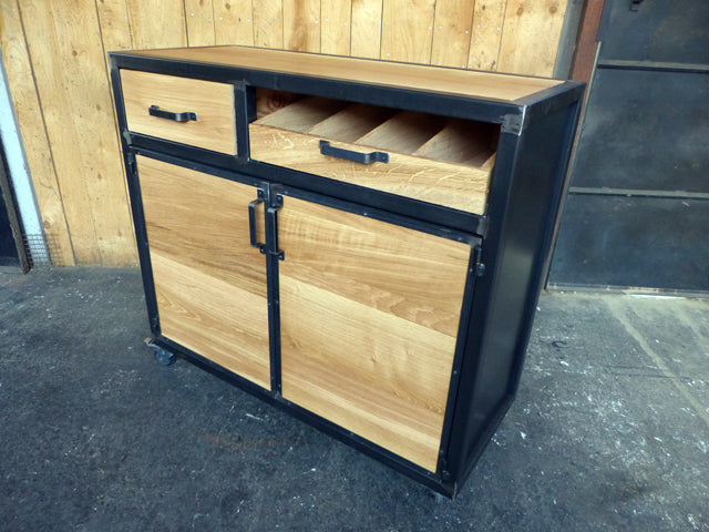 Buffet  de service sur roulettes PRIX de base: 1190€ réf 3426