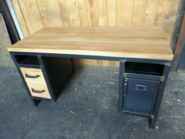 Bureau industriel bois et mètal double caisson PRIX de base:1290€ réf 3425