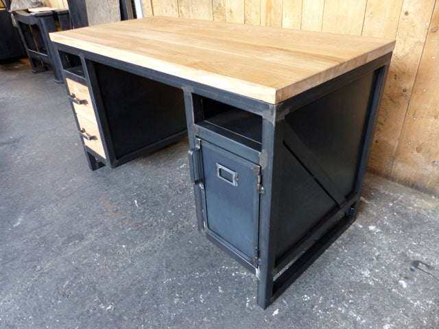 Bureau industriel bois et mètal double caisson PRIX de base:1290€ réf 3425