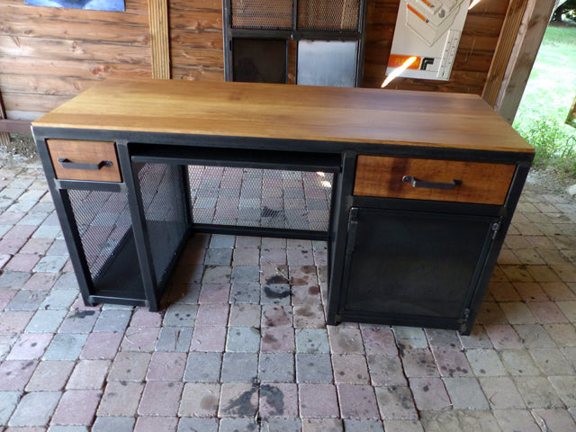 Bureau industriel PRIX de base: 1290€ réf  3193