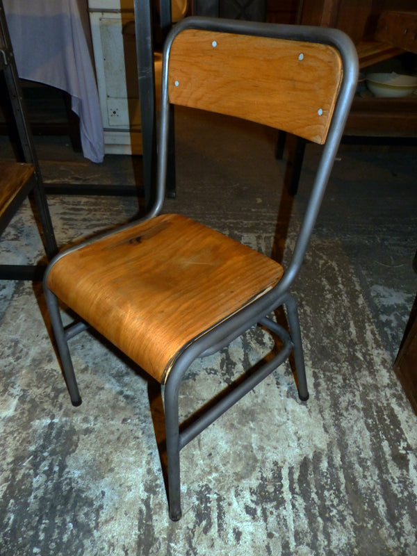 Chaise industrielle d'atelier 1950