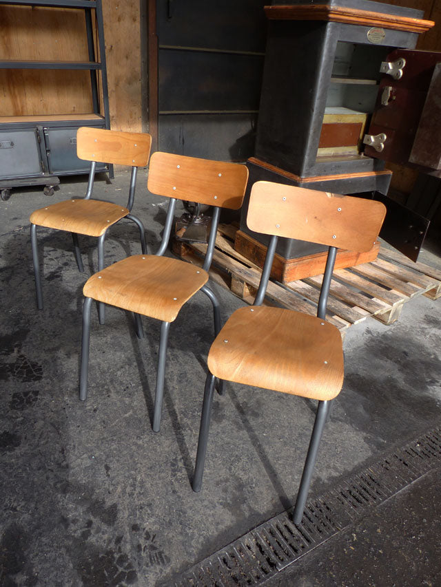Lot 3 chaises industrielle MULCA 1960