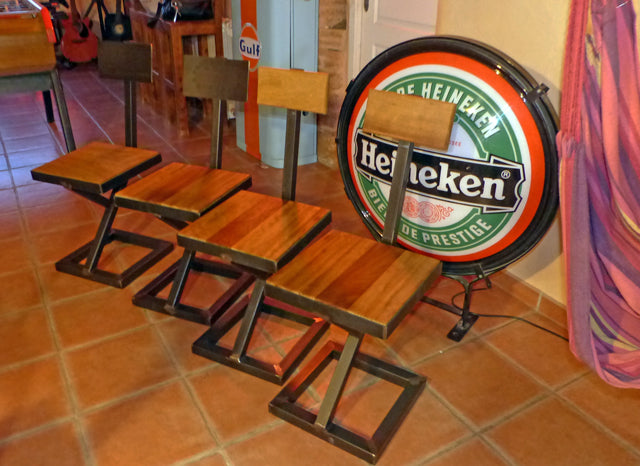 Chaise industrielle PRIX: 130€ pièce réf 3097