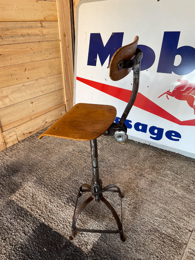 Chaise d'atelier Bienaise métal et bois
