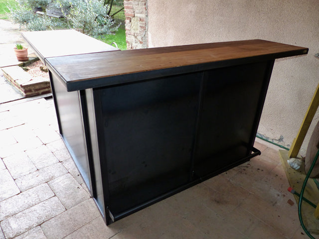 Comptoir d'angle industriel  PRIX de base :1850€ réf 3112