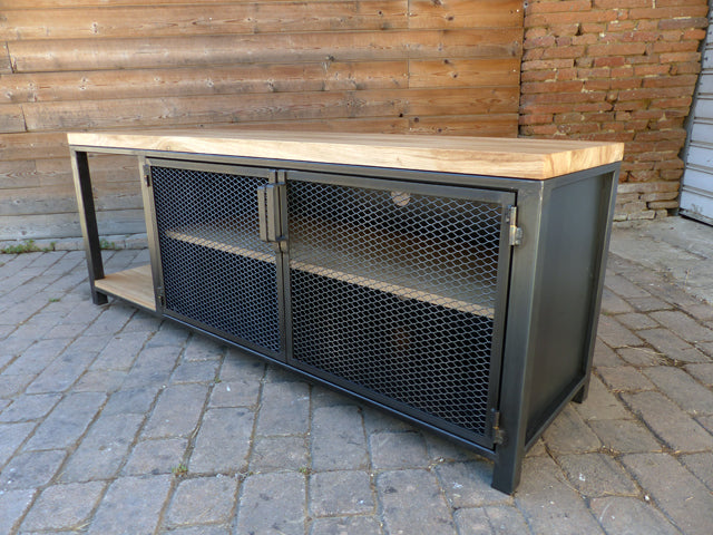 Meuble TV industriel chêne et métal brut PRIX de base:990€ réf 3408