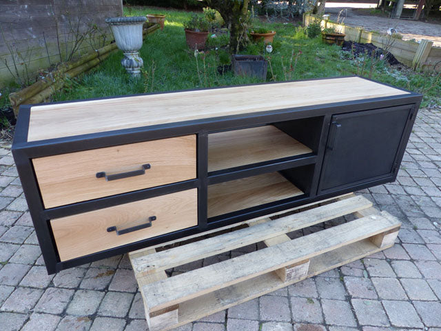 Meuble TV design PRIX de base: 1090€ réf 3481