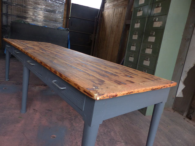 Table de métier 1900