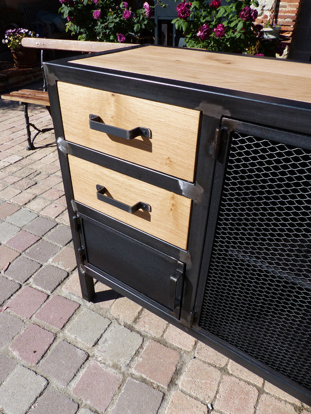 Meuble industriel  PRIX de base: 1300€ réf 3364