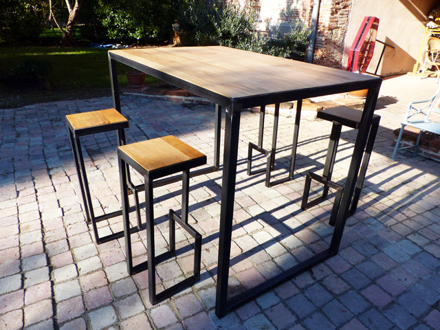 Table mange debout métal & châtaignier PRIX de base: 650€ réf 2116
