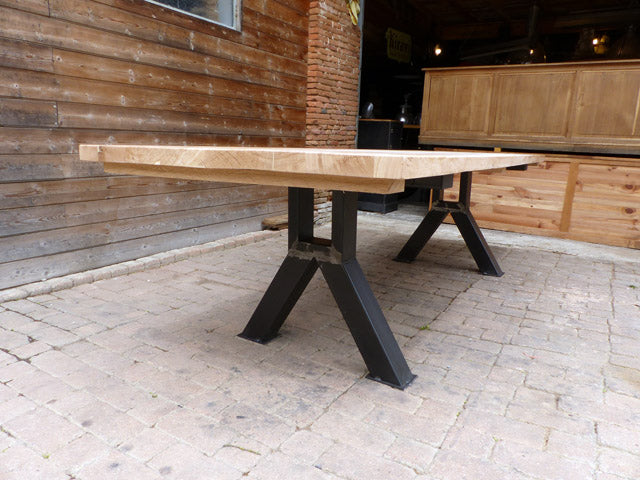 Table industrielle  bois et métal patiné PRIX de base: 1490€ réf 3355