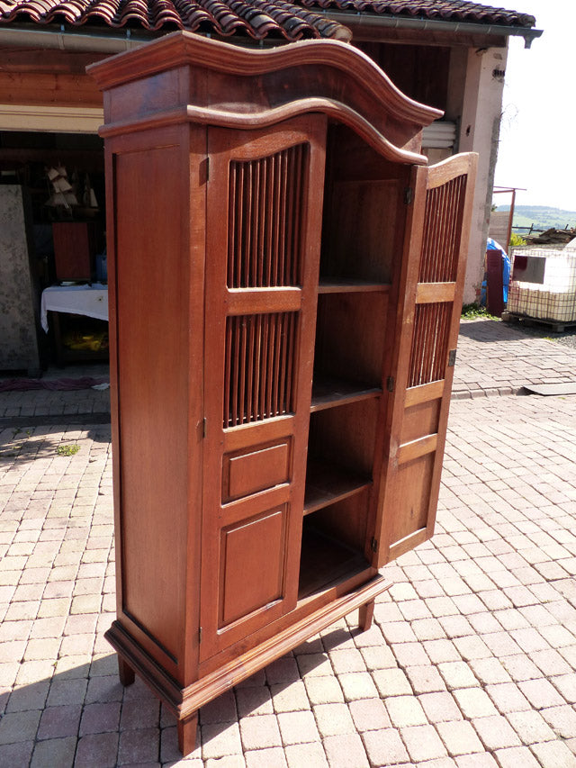 Armoire bibliothèque style colonial