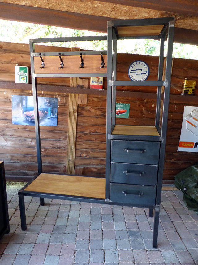 Vestiaire industriel bois et métal PRIX de base: 1500€ réf 3414